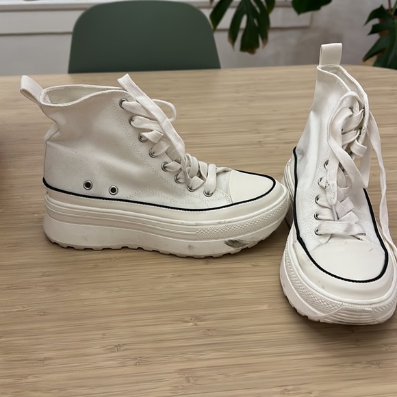 Madden Girl Mollie Platform High Tops - Picture 3 of 6